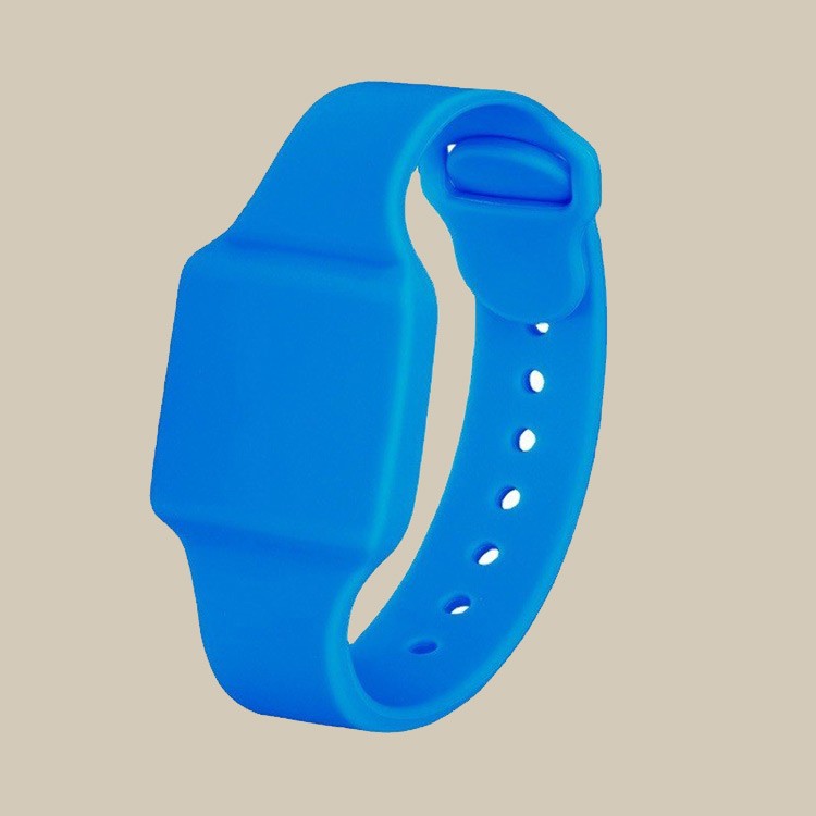 Waterproof Adjustable RFID Silicone Wristband For Waterpark